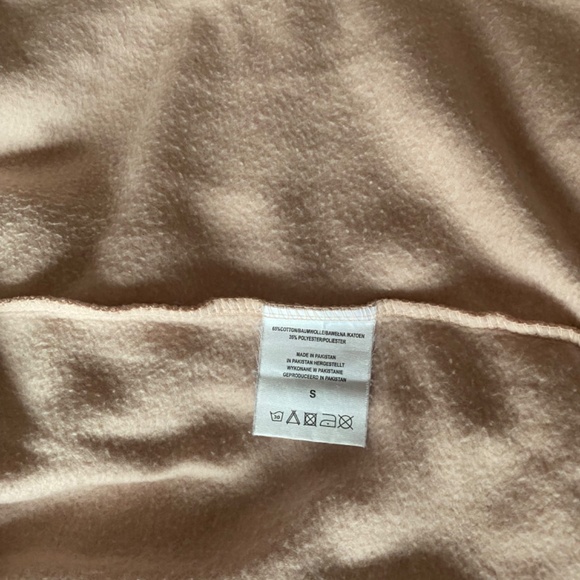 Pink quarter zip and colour block grey, white and blue sleeves, size S - Picture 7 of 7